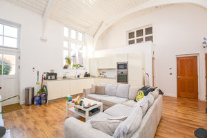 Photo 11- click for photo gallery